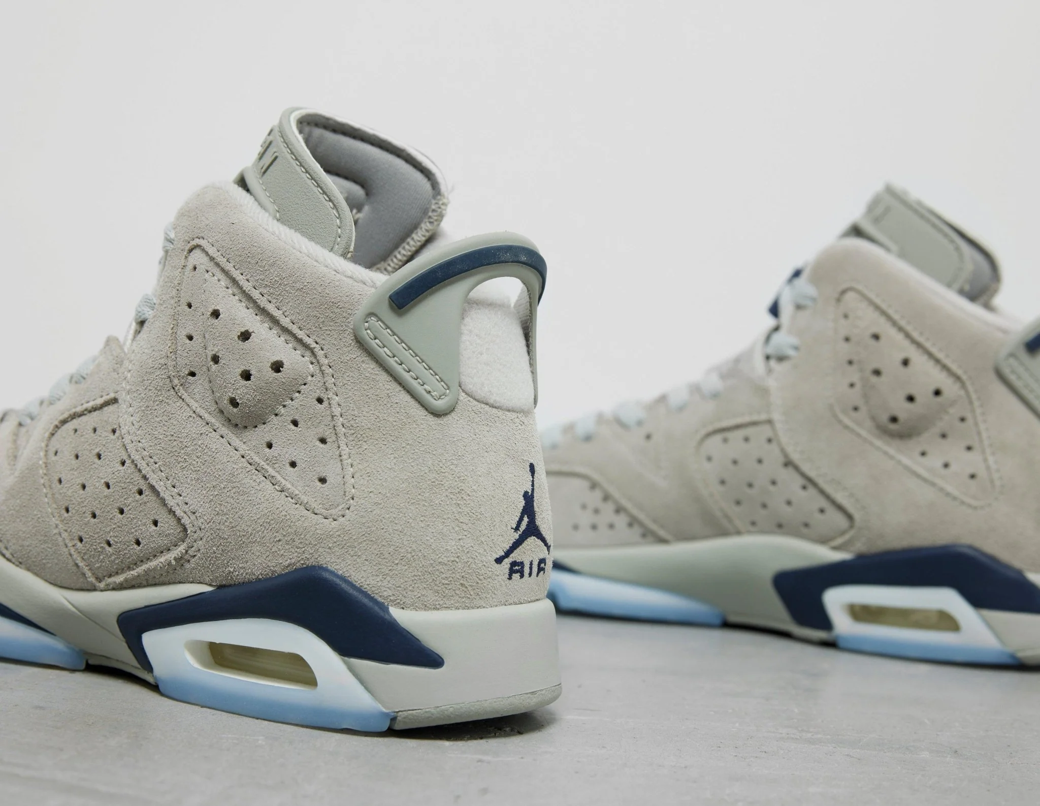 Air 6 Retro Junior - Image 4