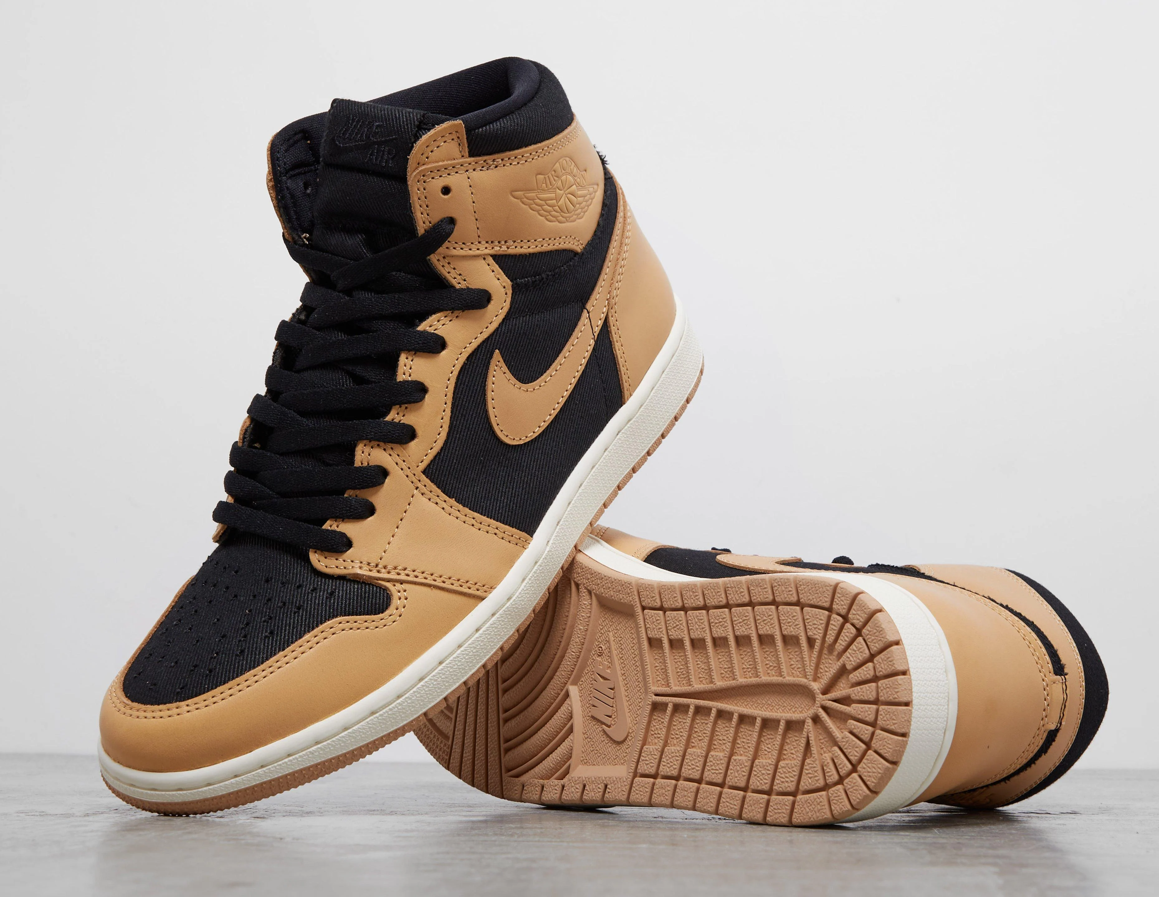 Air 1 Retro High OG 'Heirloom' - Image 2