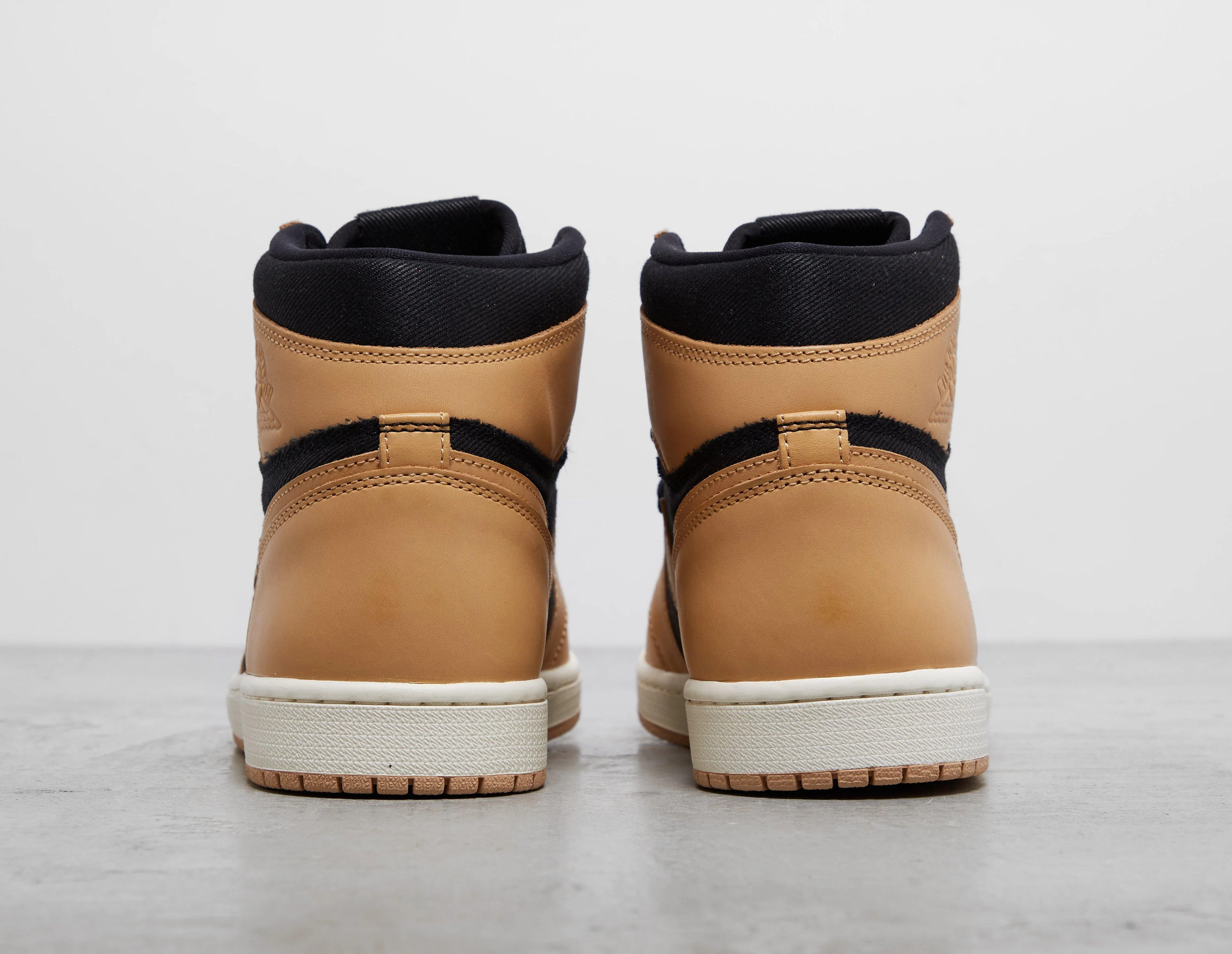 Air 1 Retro High OG 'Heirloom' - Image 3