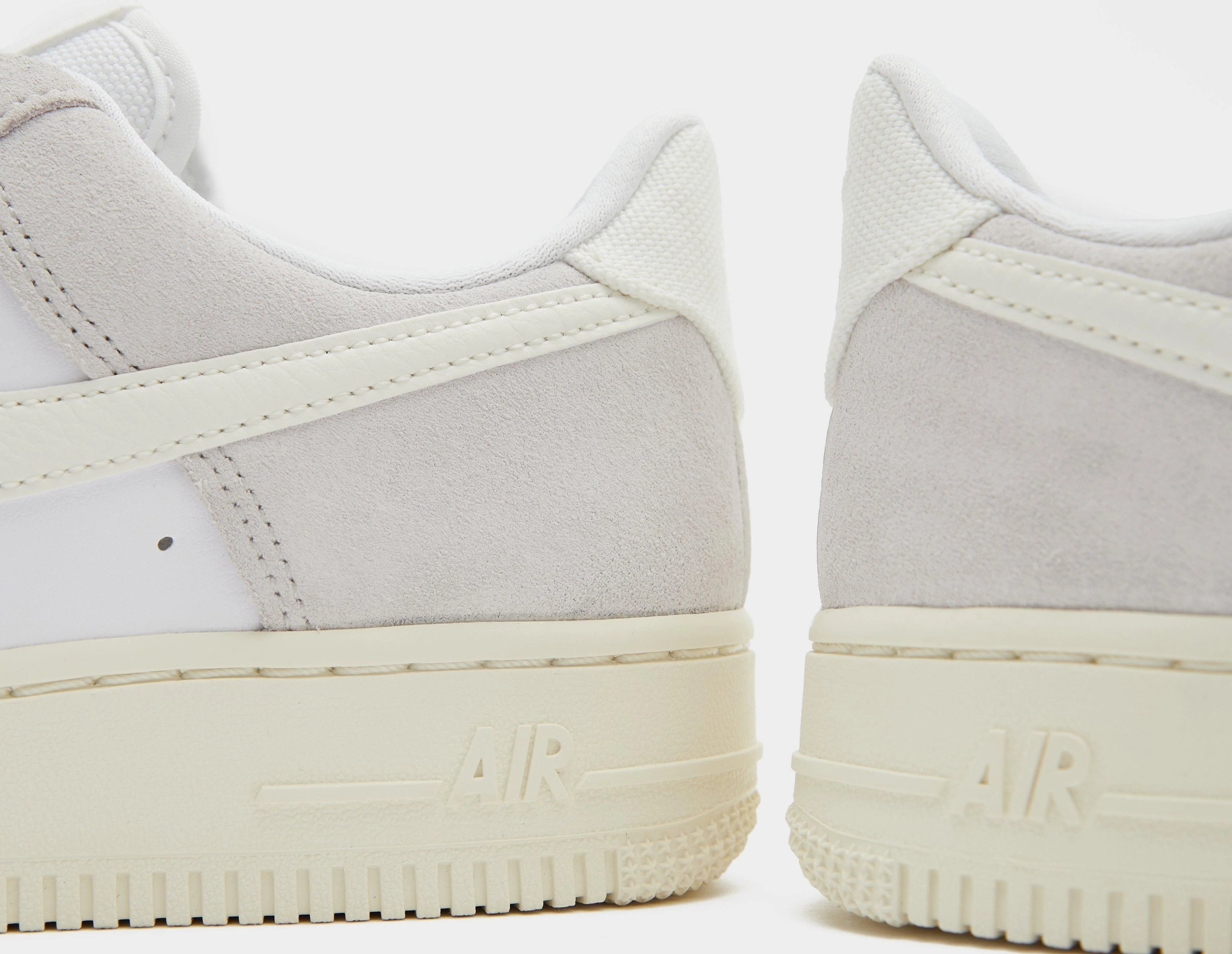 Air Force 1 LV8 Women's - Image 3