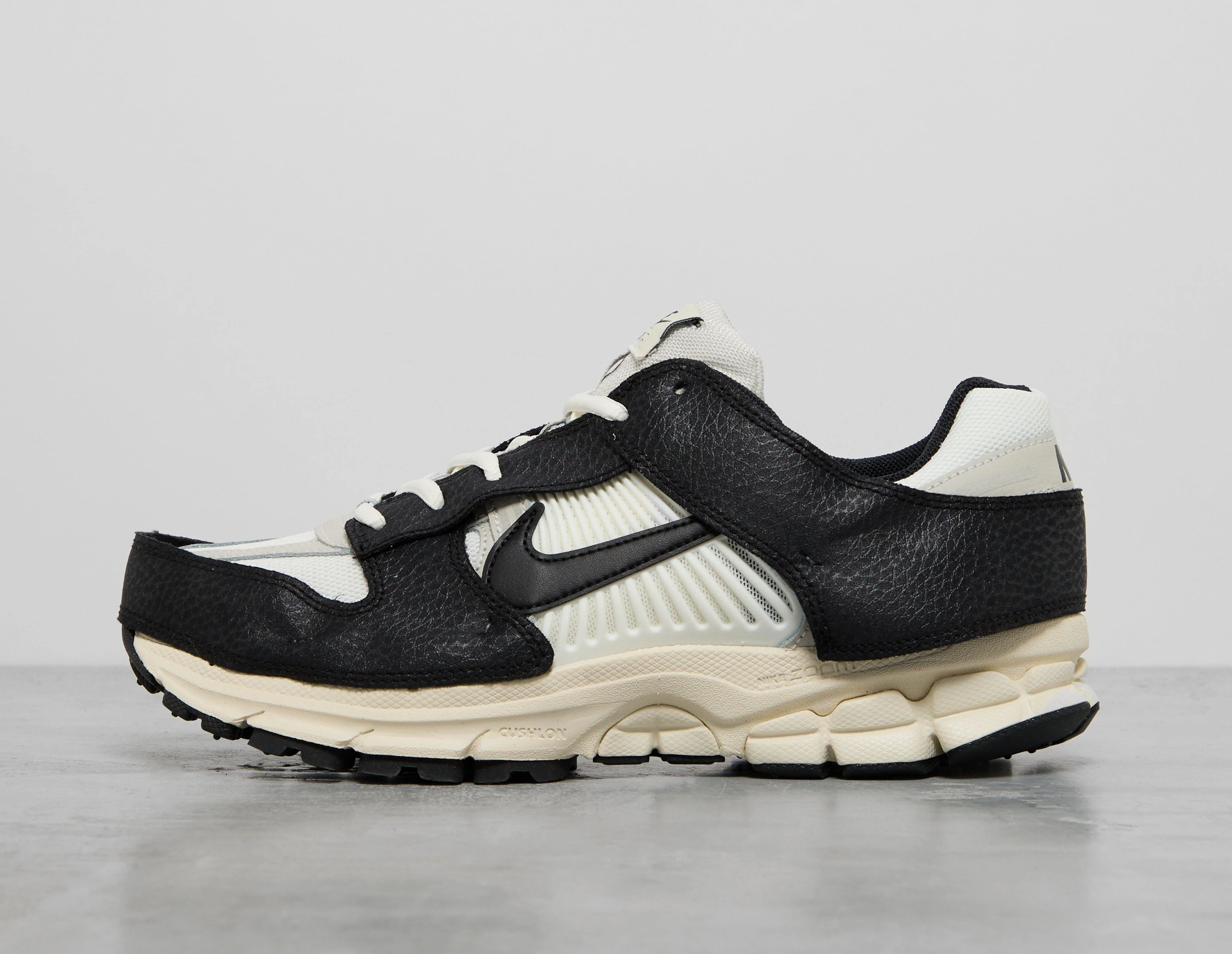 Zoom Vomero 5 Women's
