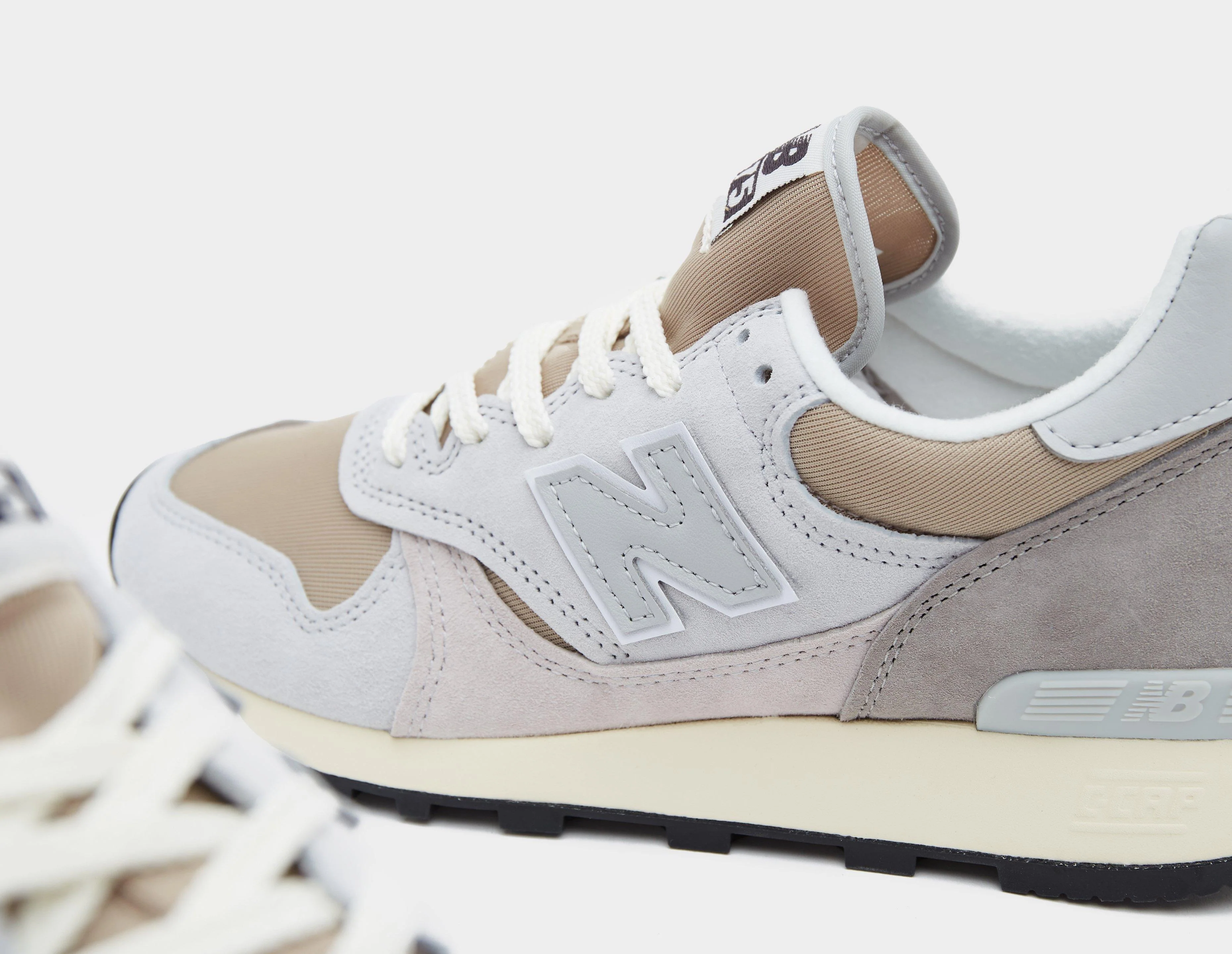 475 Women's - Image 4