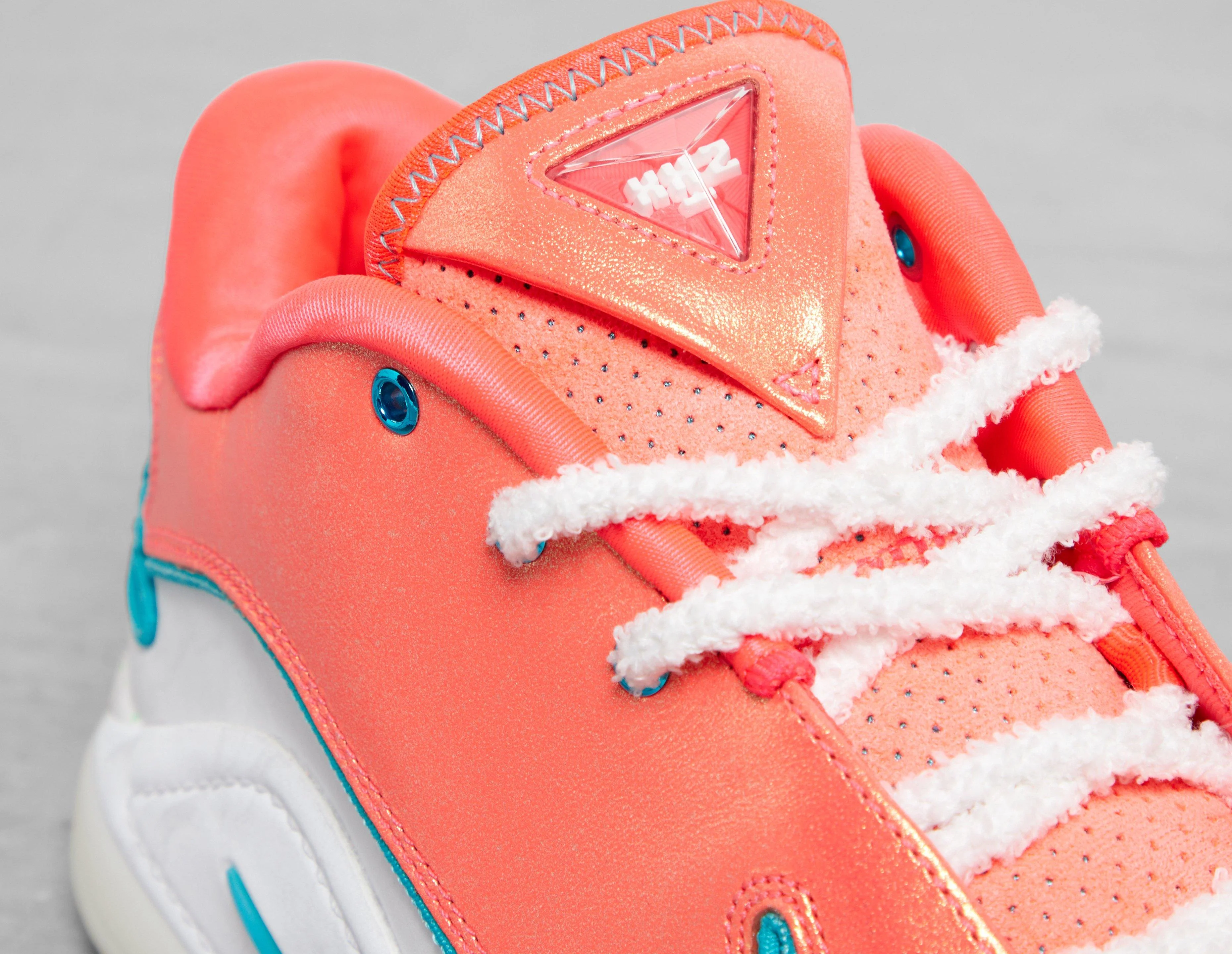 LeBron XXII 'Limelight' - Image 4