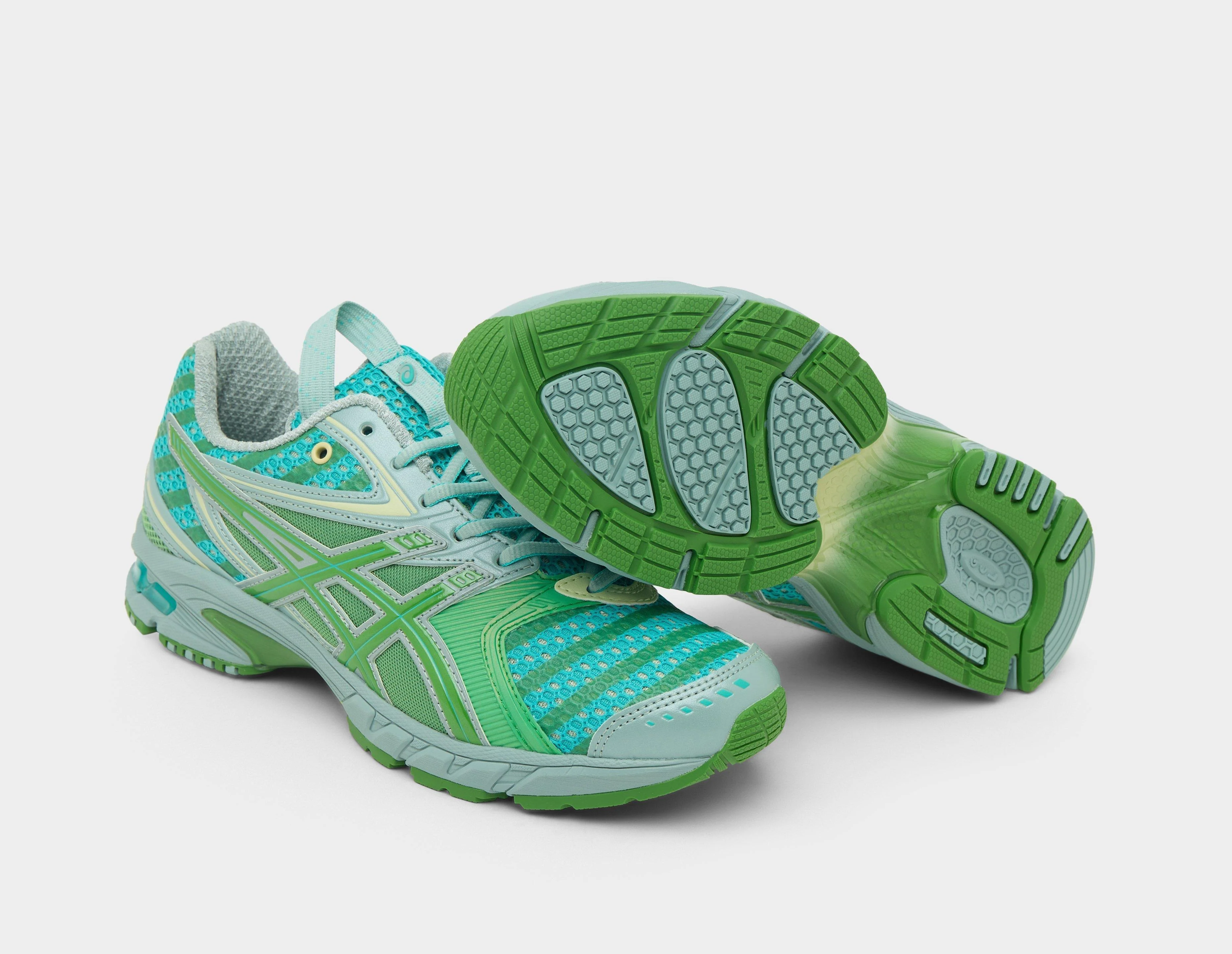 UB9-S GEL-DS TRAINER 14 - Image 5
