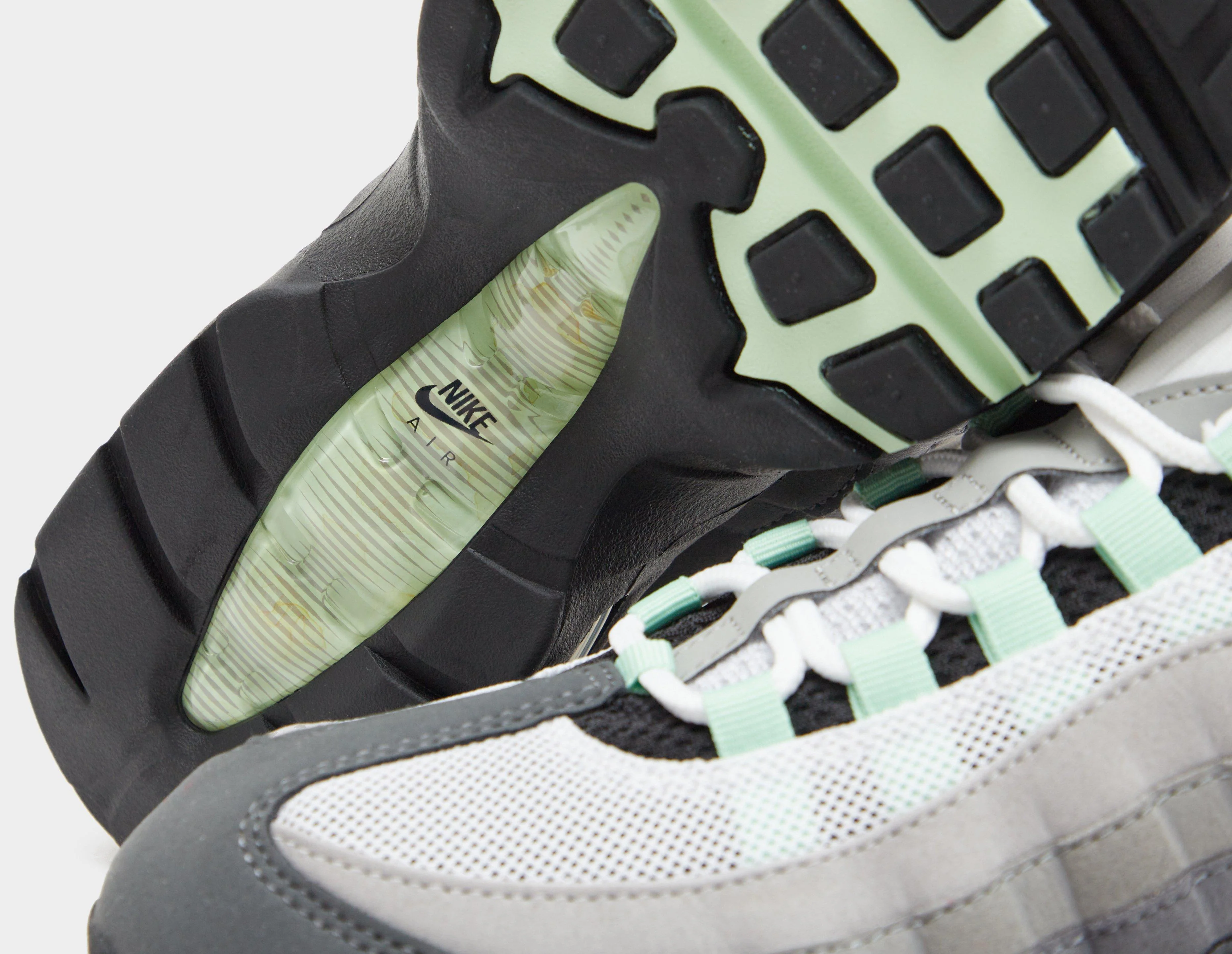 Air Max 95 'Fresh Mint' - Image 5