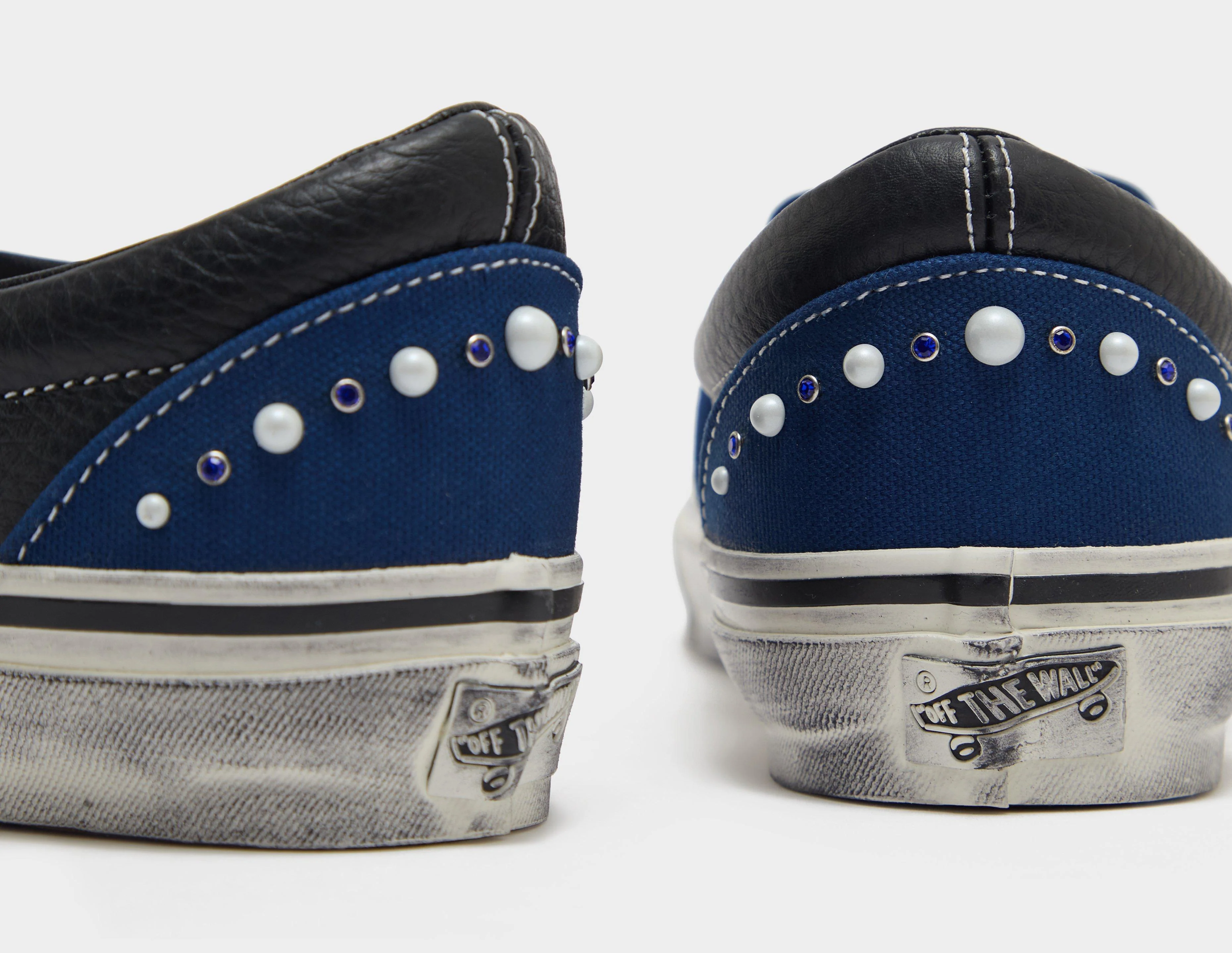 Premium Slip On - Image 4